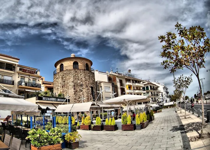 La Torre Oceanside * Камбрильс
