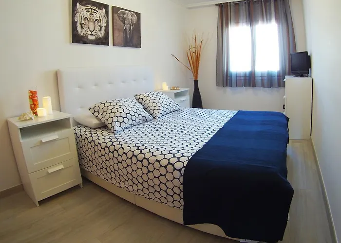 La Torre Oceanside * Камбрильс