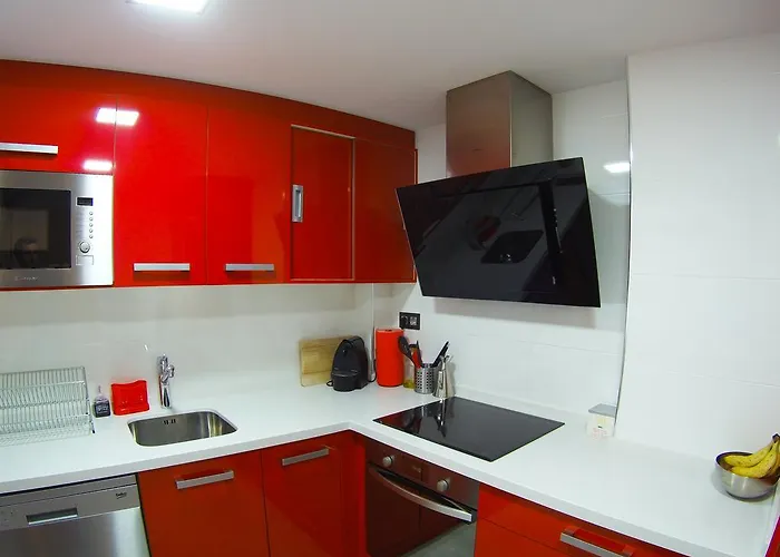 La Torre Oceanside Камбрильс