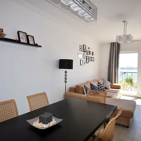 公寓 La Torre Oceanside 坎布里尔斯